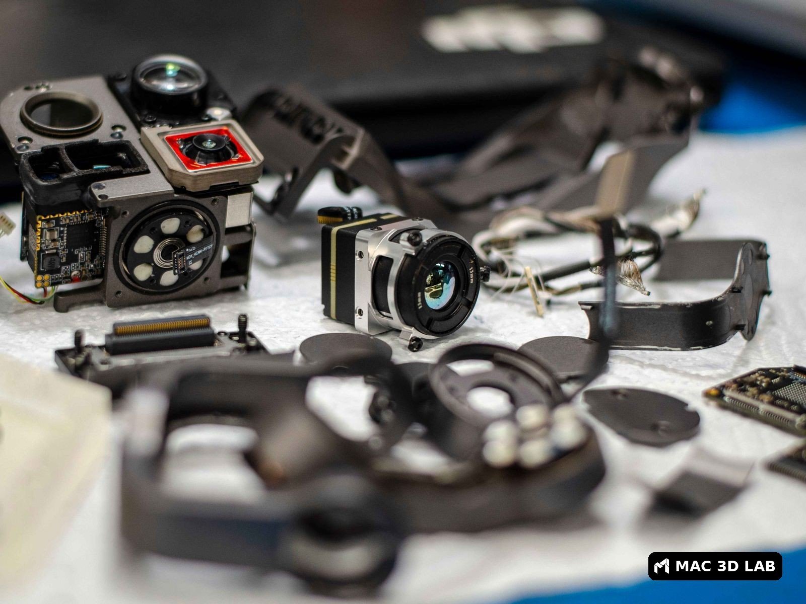 Componentes de un dron desarmado